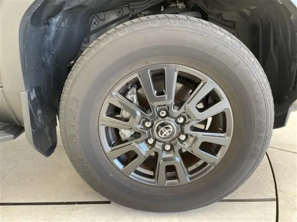 2024 Land Cruiser 250 — photo 8 | Tuminion Kenya