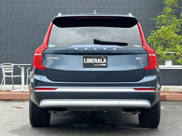 2022 Volvo Xc90 — photo 9 | Tuminion Kenya