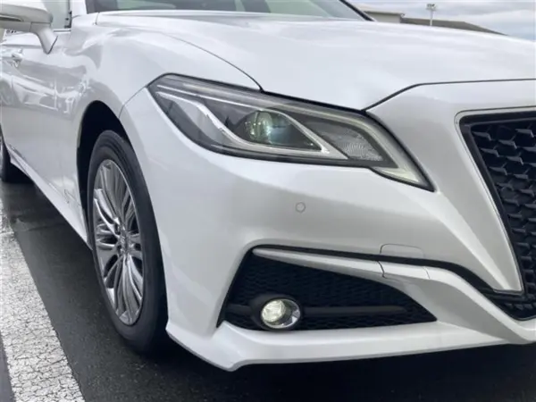 2021 Toyota Crown — photo 8 | Tuminion Kenya