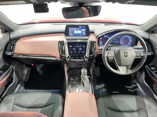 2019 Toyota Crown — photo 2 | Tuminion Kenya