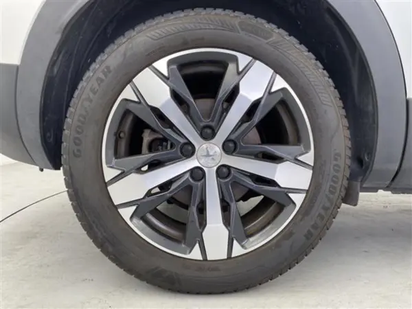 2023 Peugeot 3008 — photo 9 | Tuminion Kenya