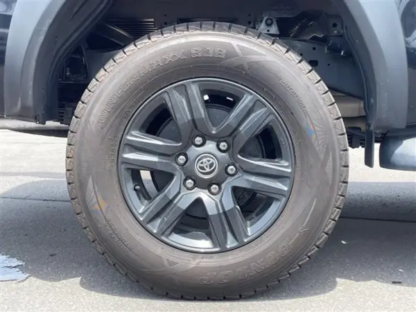 2021 Toyota Hilux — photo 9 | Tuminion Kenya