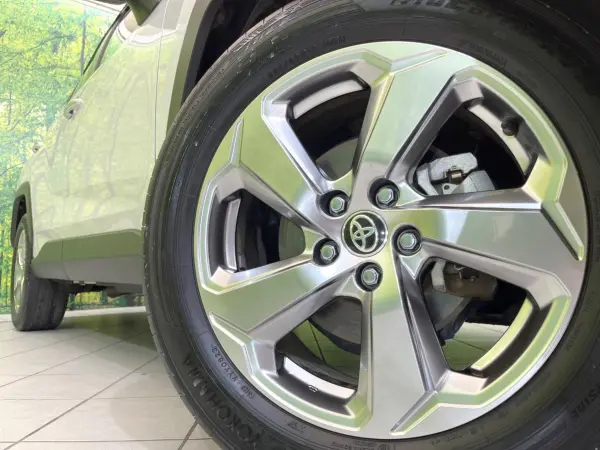 2020 Toyota  Rav4 — photo 8 | Tuminion Kenya