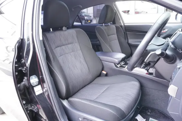 2018 Toyota Mark  X — photo 8 | Tuminion Kenya