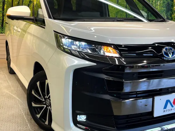 2023 Toyota Noah — photo 8 | Tuminion Kenya