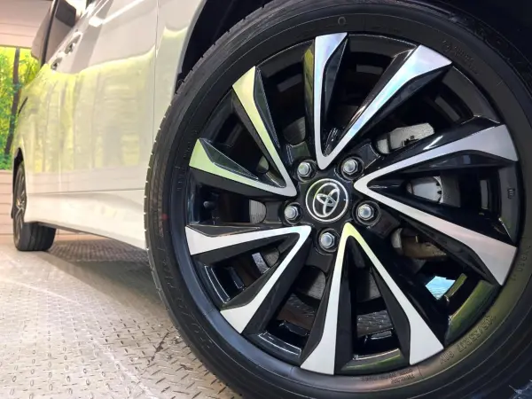2023 Toyota Noah — photo 9 | Tuminion Kenya
