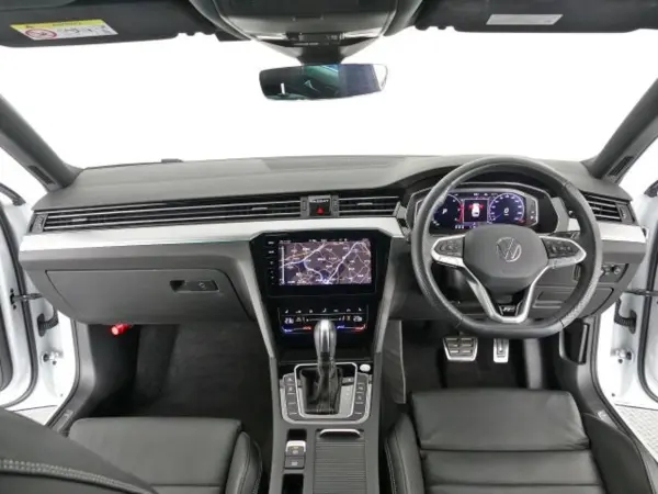 2024 Volkswagen Passat — photo 3 | Tuminion Kenya