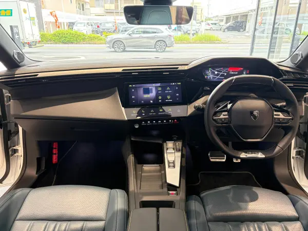 2024 Peugeot 308 — photo 7 | Tuminion Kenya