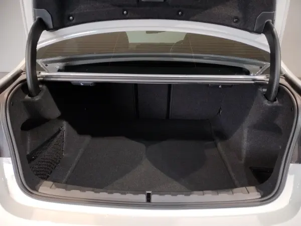 2022 Bmw 3 Series — photo 8 | Tuminion Kenya