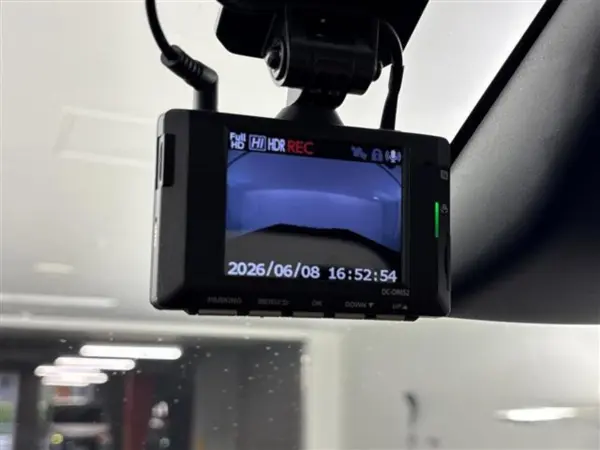 2021 Toyota Hilux — photo 3 | Tuminion Kenya