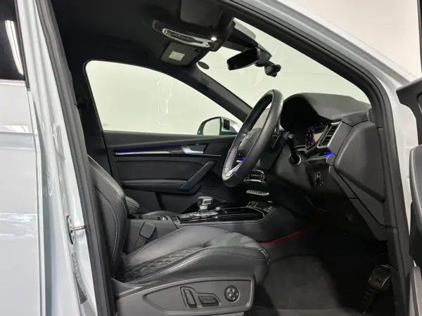 2021 Audi Sq5 — photo 9 | Tuminion Kenya