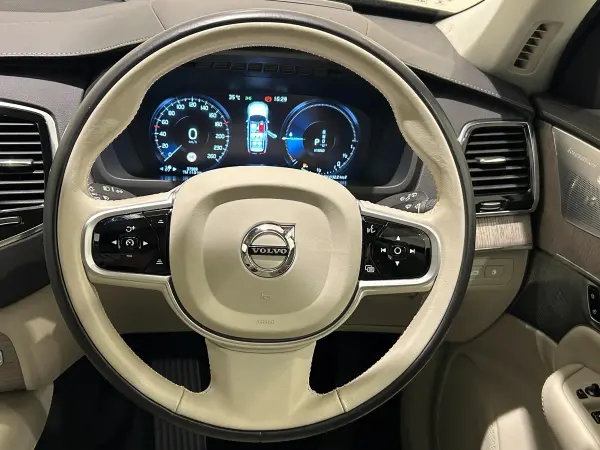 2021 Volvo Xc90 — photo 3 | Tuminion Kenya