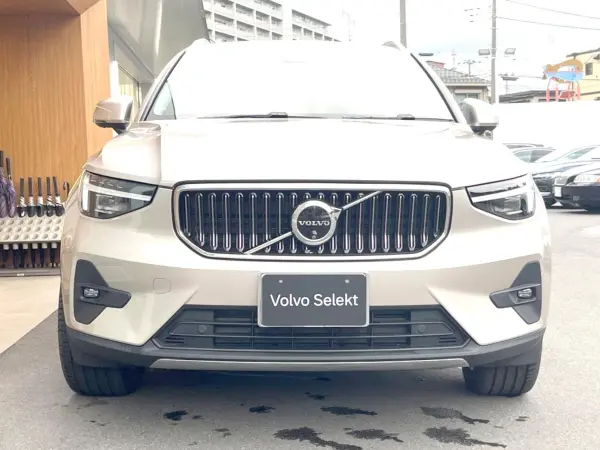 2023 Volvo Xc40 — photo 9 | Tuminion Kenya