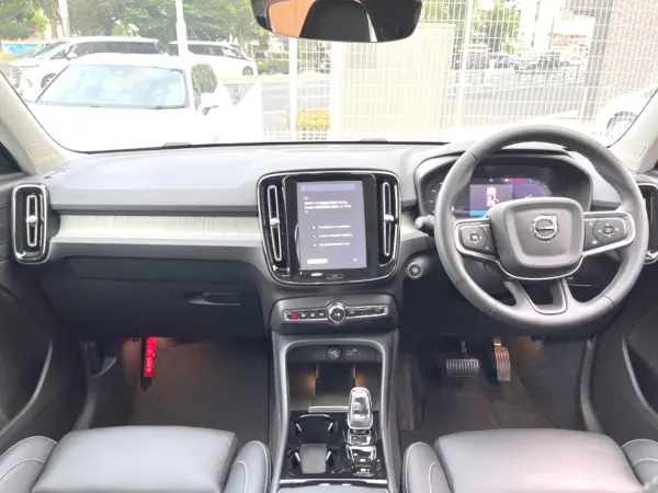 2023 Volvo Xc40 — photo 2 | Tuminion Kenya