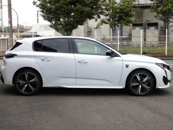 2025 Peugeot 308 — photo 3 | Tuminion Kenya