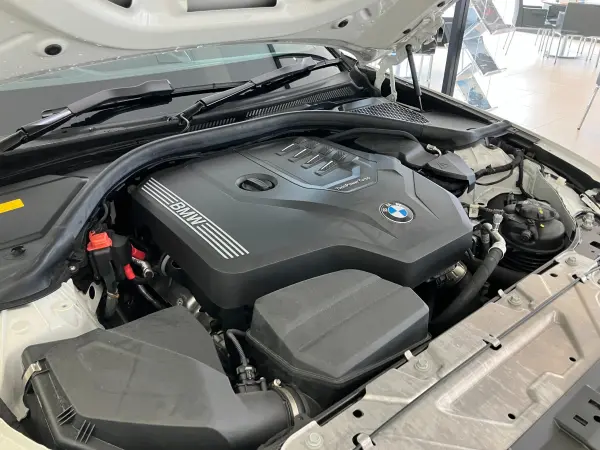 2025 Bmw 3 Series — photo 7 | Tuminion Kenya