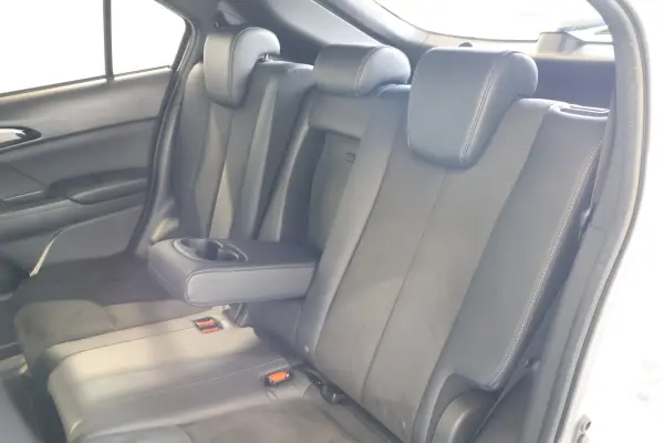 2021 Mitsubishi Eclipse Cross — photo 8 | Tuminion Kenya