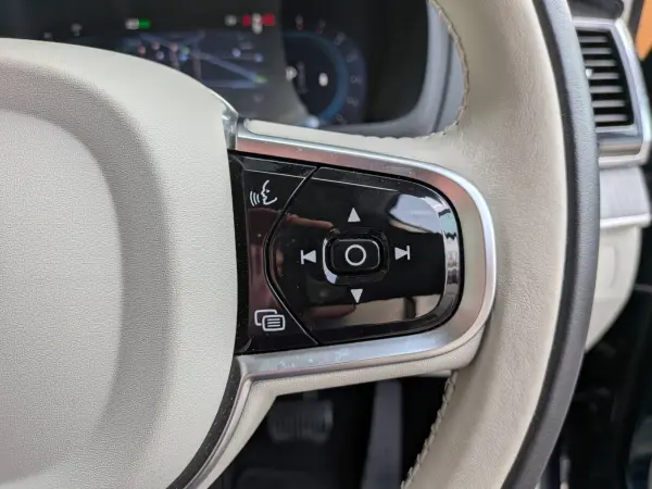2024 Volvo Xc90 — photo 9 | Tuminion Kenya