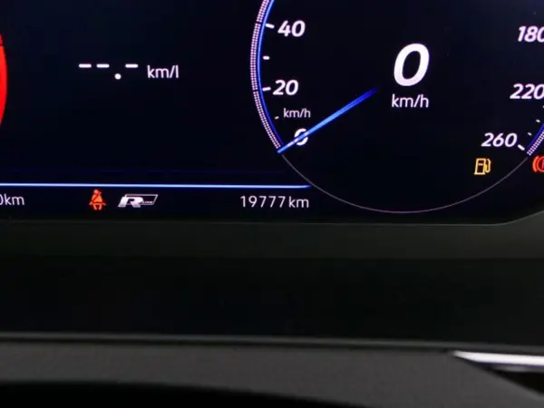 2024 Volkswagen Passat — photo 8 | Tuminion Kenya