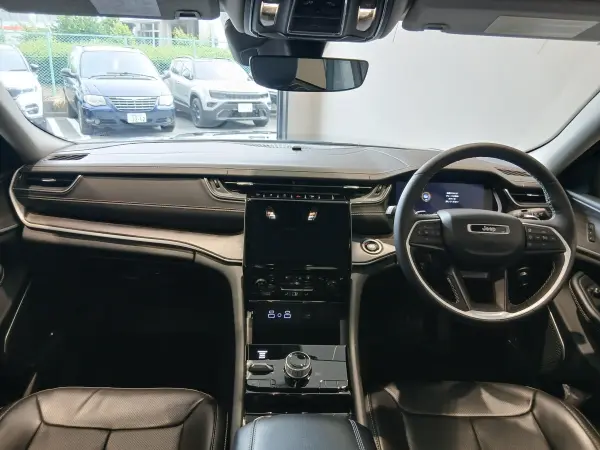 2024 Jeep Grand Cherokee — photo 2 | Tuminion Kenya