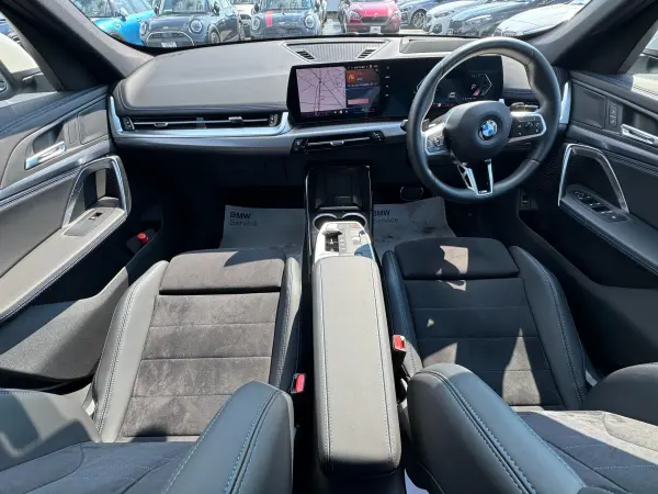 2025 Bmw X1 — photo 1