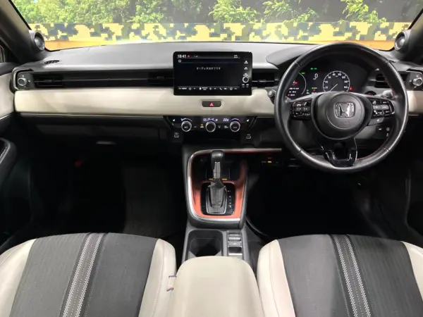 2022 Honda Vezel — photo 2 | Tuminion Kenya
