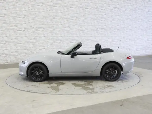2024 Mazda Roadster — photo 9 | Tuminion Kenya