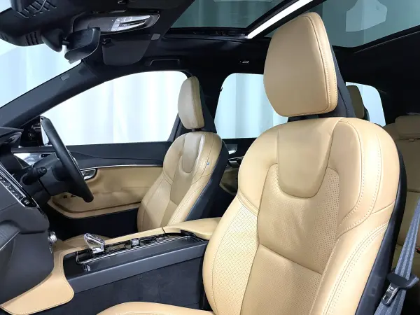 2023 Volvo Xc90 — photo 8 | Tuminion Kenya