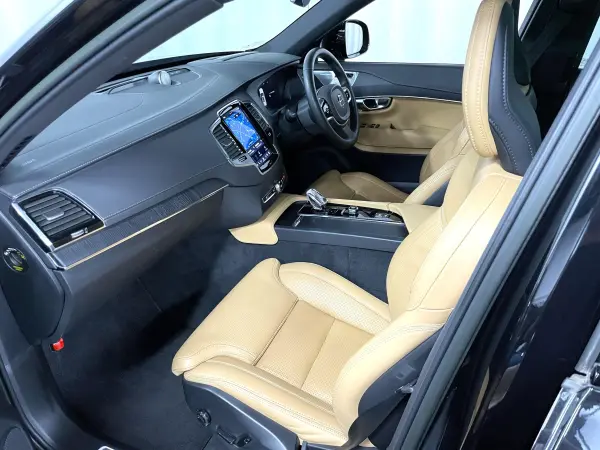 2023 Volvo Xc90 — photo 9 | Tuminion Kenya
