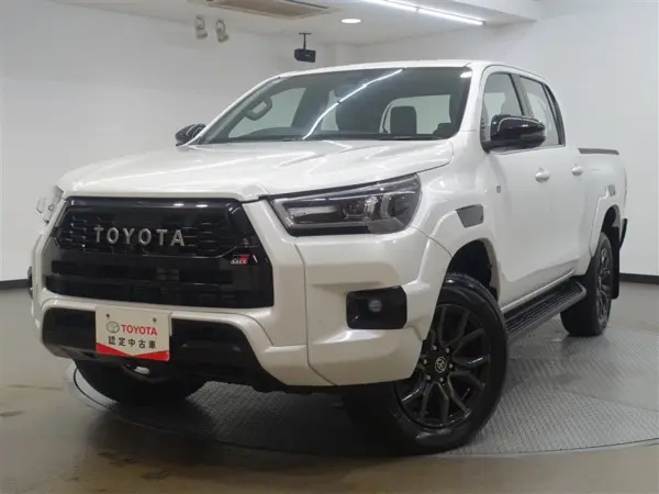 2024 Toyota Hilux — photo 2 | Tuminion Kenya