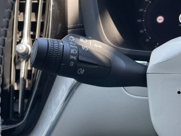 2022 Volvo Xc60 — photo 9 | Tuminion Kenya