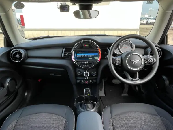 2020 Mini Cooper — photo 2 | Tuminion Kenya