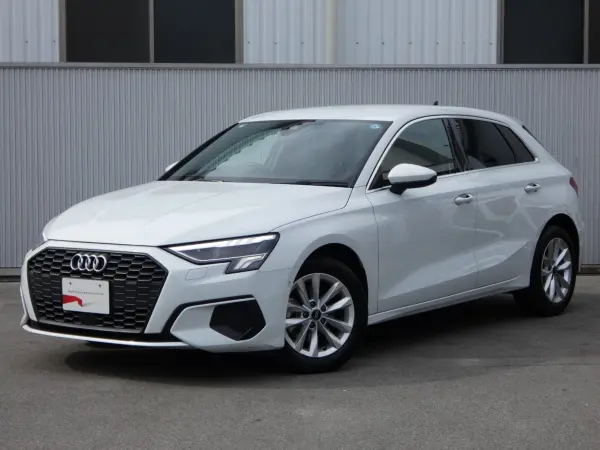 Audi A3 Sportback 30 TFSI Convenience & Assistance Package One Owner Certified Pre-Owned (Glacier White Metallic)