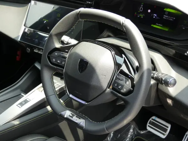 2025 Peugeot 308 — photo 8 | Tuminion Kenya