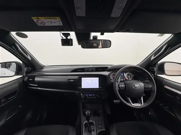 2024 Toyota Hilux — photo 2 | Tuminion Kenya