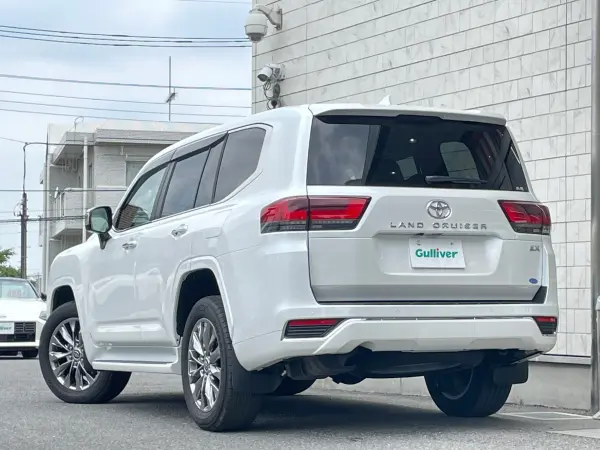 2023 Toyota Landrcuiser 300 — photo 9 | Tuminion Kenya