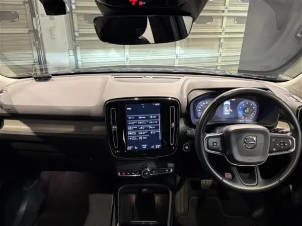 2019 Volvo Xc40 — photo 2 | Tuminion Kenya