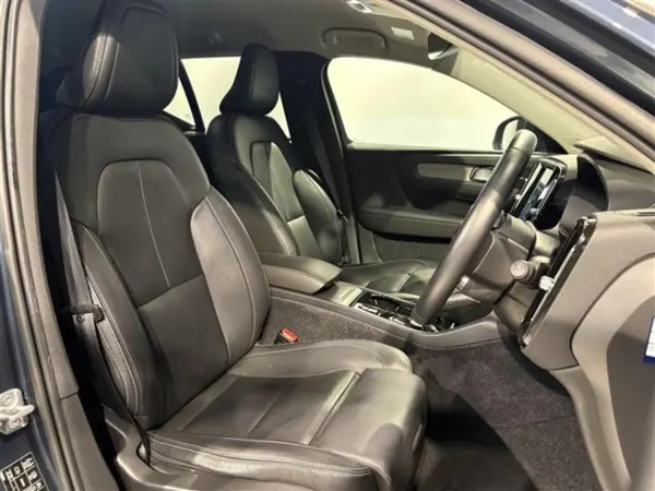 2019 Volvo Xc40 — photo 8 | Tuminion Kenya