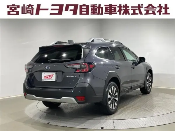 2023 Subaru Legacy Outback — photo 3 | Tuminion Kenya