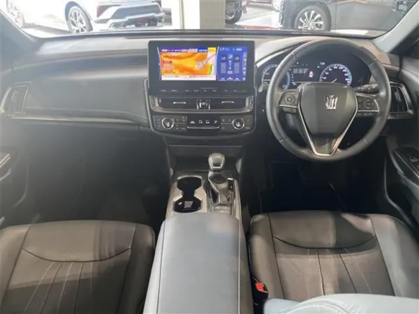 2022 Toyota Crown — photo 2 | Tuminion Kenya