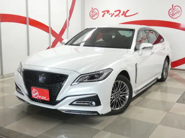 Toyota Crown Hybrid 2.5 S Four 4WD Late Model Modellista Aero Genuine Wide Navigation Panoramic View Monitor Seat Heater Steering Heater Power Back Door Easy Closer TV Canceller Full Seg TV ETC Yellow Fog (Precious White Pearl)