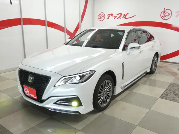 2021 Toyota Crown — photo 3 | Tuminion Kenya