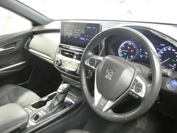 2021 Toyota Crown — photo 7 | Tuminion Kenya