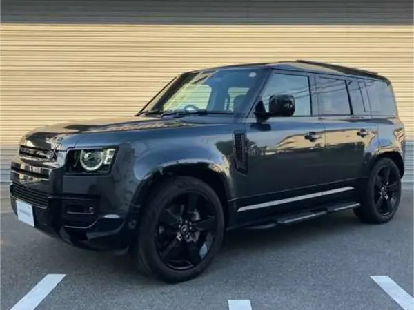 2025 Landrover Defender — photo 3 | Tuminion Kenya