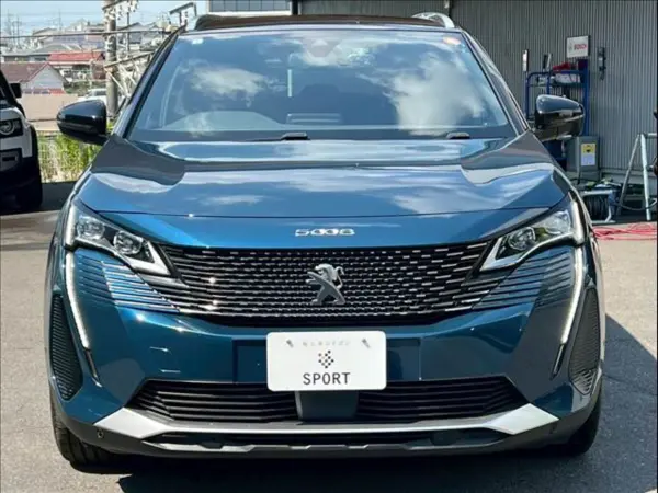 2021 Peugeot 5008 — photo 8 | Tuminion Kenya