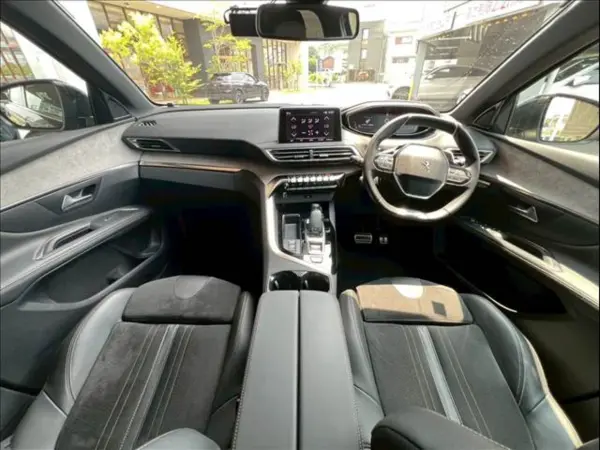 2021 Peugeot 5008 — photo 2 | Tuminion Kenya