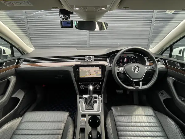2019 Volkswagen Passat — photo 2 | Tuminion Kenya