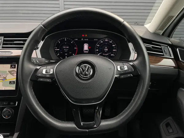 2019 Volkswagen Passat — photo 7 | Tuminion Kenya