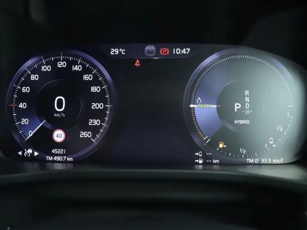2021 Volvo Xc40 — photo 9 | Tuminion Kenya
