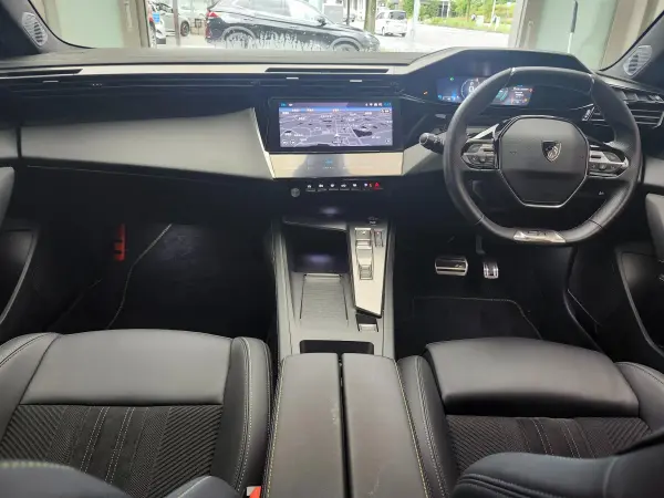 2023 Peugeot 308 — photo 3 | Tuminion Kenya